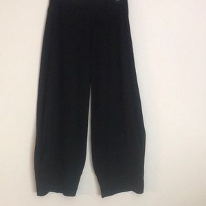 Porto pants size 1 comparable to a US 6/8
